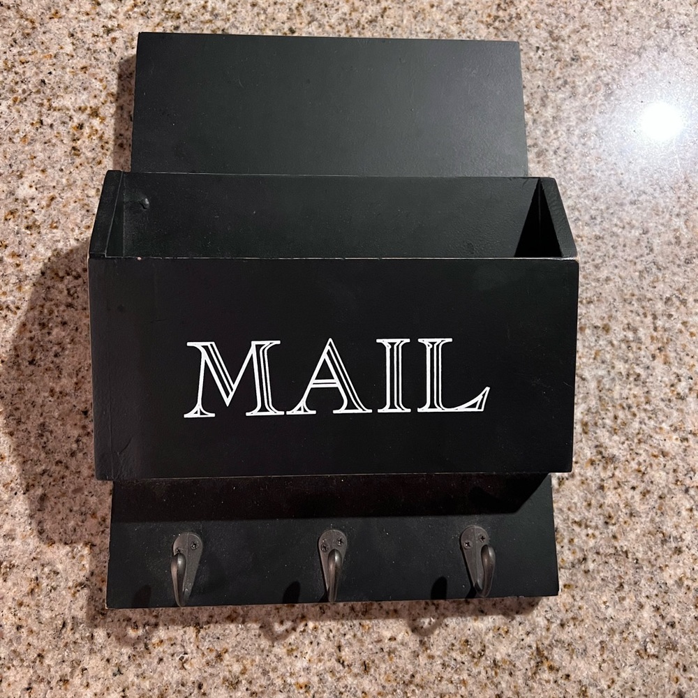 Mail basket with key hooks